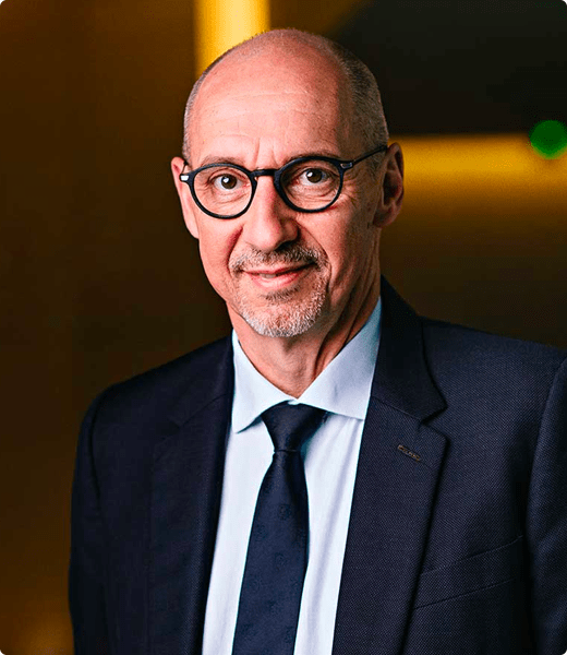 Portrait de Claude Bertrand, Vice-Président Exécutif Recherche & Développement